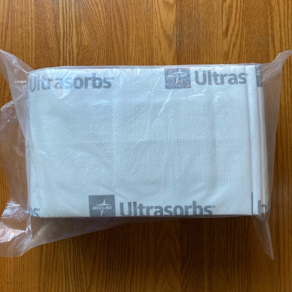 Pack of 25 Medline Ultrasorbs Disposable Bed Pads 30" x 36" MSC303625 - Picture 3 of 8